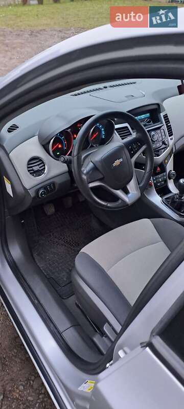 Седан Chevrolet Cruze 2009 в Тячеве