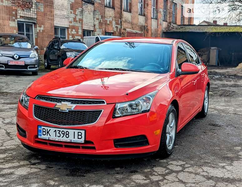 Седан Chevrolet Cruze 2014 в Ровно