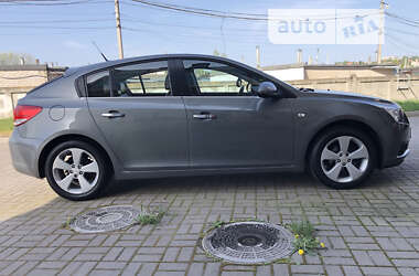 Хэтчбек Chevrolet Cruze 2011 в Запорожье