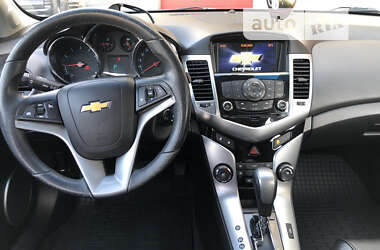 Хэтчбек Chevrolet Cruze 2011 в Запорожье