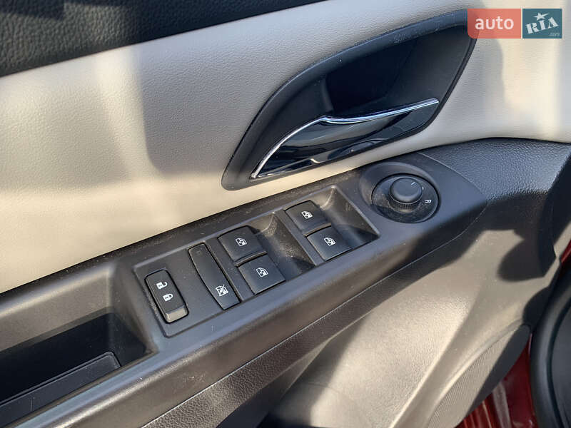 Седан Chevrolet Cruze 2015 в Бершаді