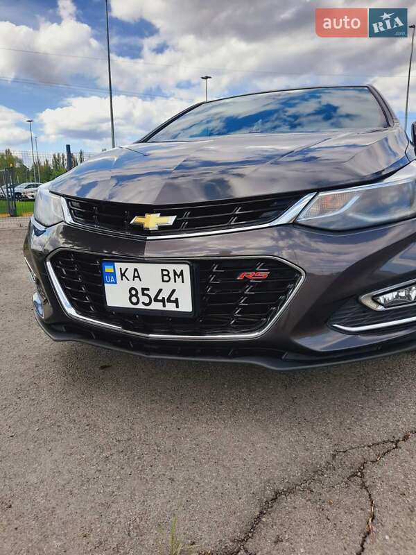 Седан Chevrolet Cruze 2017 в Киеве