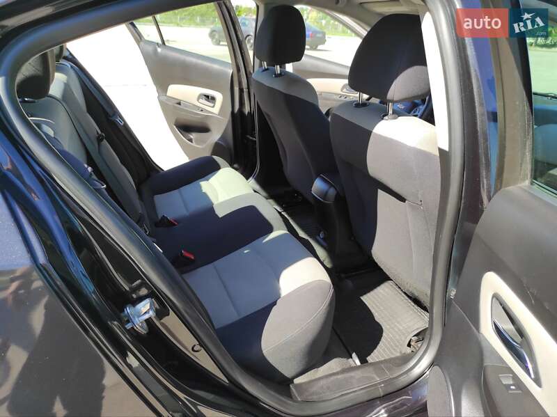 Седан Chevrolet Cruze 2014 в Запорожье