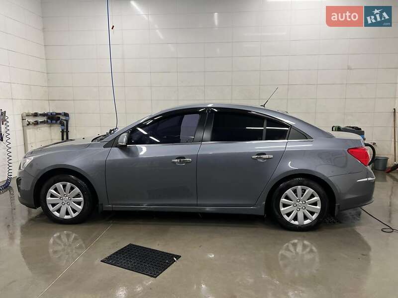 Седан Chevrolet Cruze 2016 в Гостомелі