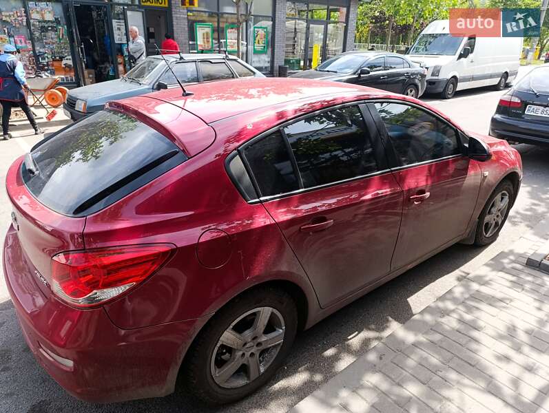 Хетчбек Chevrolet Cruze 2011 в Дніпрі