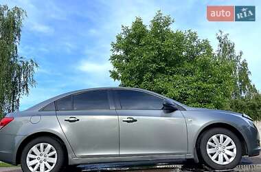 Седан Chevrolet Cruze 2009 в Чернігові