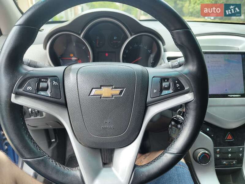 Седан Chevrolet Cruze 2010 в Кропивницком