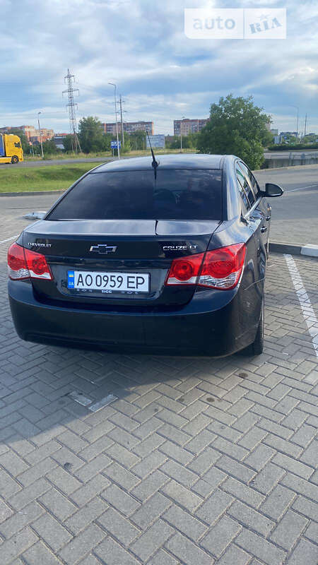 Седан Chevrolet Cruze 2011 в Мукачево