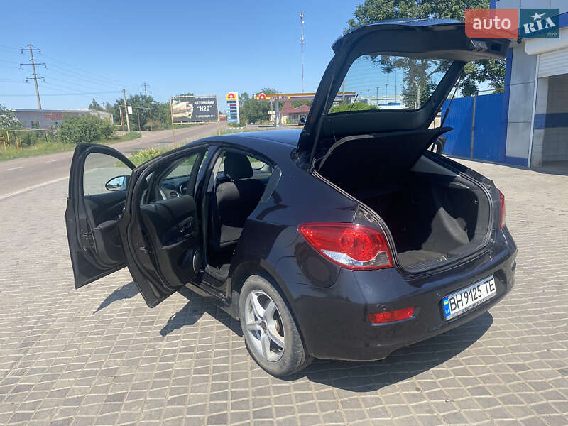 Хэтчбек Chevrolet Cruze 2012 в Раздельной