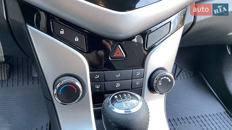 Седан Chevrolet Cruze 2011 в Кропивницком