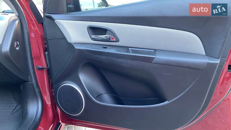 Седан Chevrolet Cruze 2011 в Кропивницком