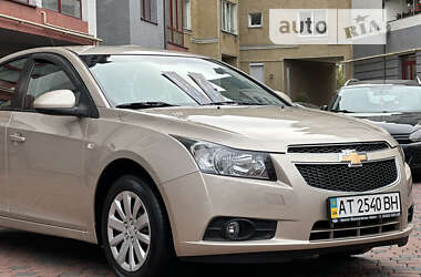 Седан Chevrolet Cruze 2011 в Ивано-Франковске