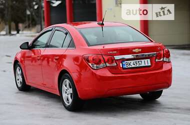 Седан Chevrolet Cruze 2014 в Дубні