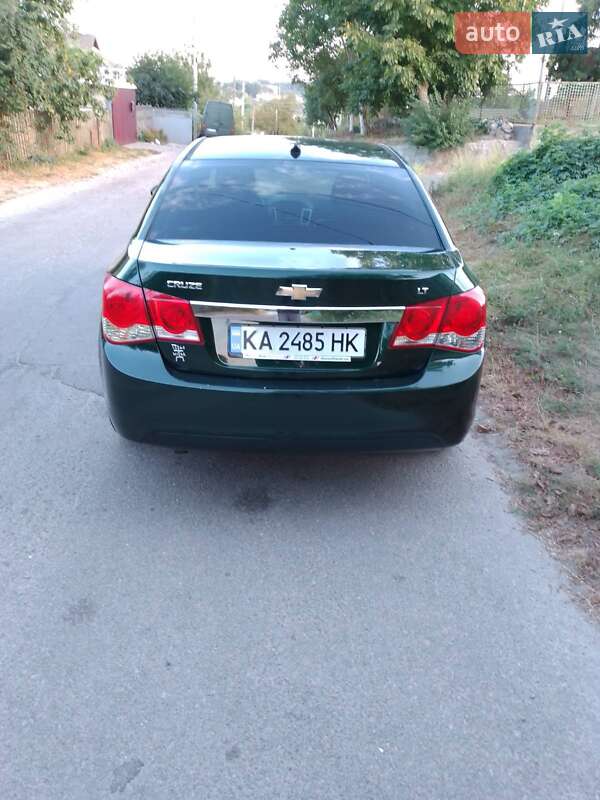 Седан Chevrolet Cruze 2014 в Богуславе