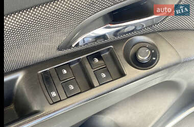 Хэтчбек Chevrolet Cruze 2012 в 