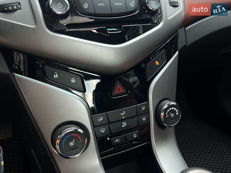 Седан Chevrolet Cruze 2013 в Івано-Франківську