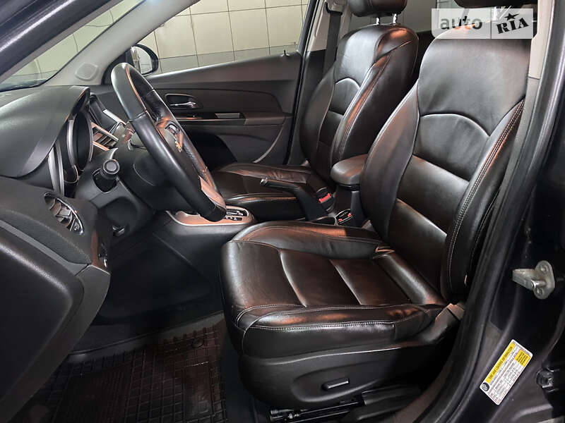 Седан Chevrolet Cruze 2015 в Умани