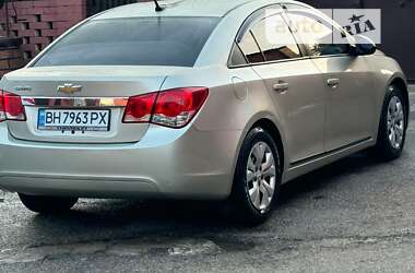 Седан Chevrolet Cruze 2014 в Одесі