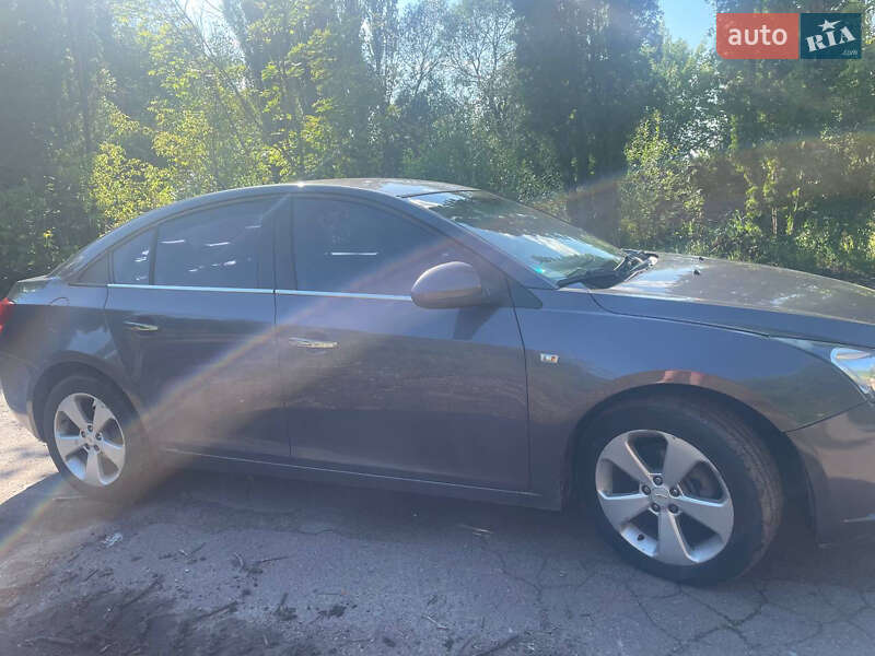 Седан Chevrolet Cruze 2011 в Житомирі