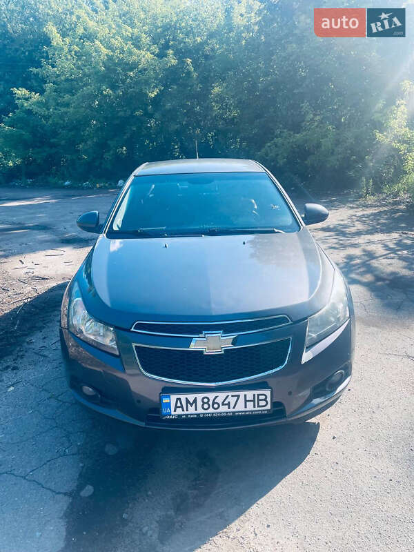 Седан Chevrolet Cruze 2011 в Житомирі