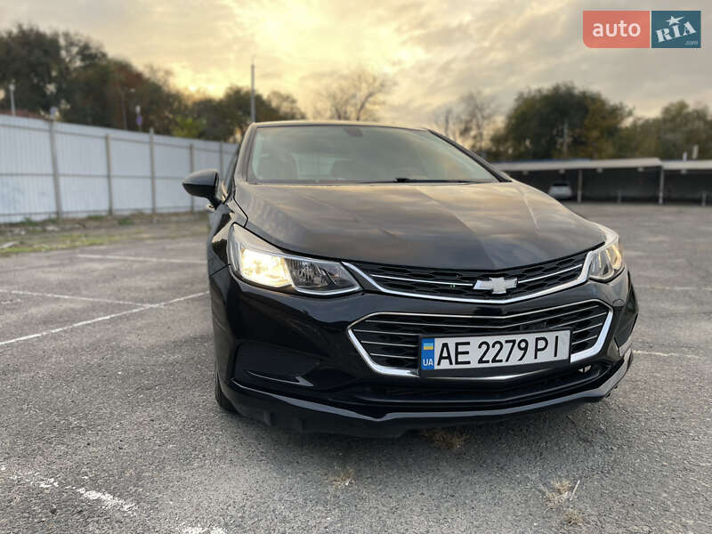 Седан Chevrolet Cruze 2018 в Днепре