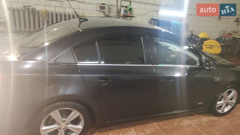 Седан Chevrolet Cruze 2014 в Дніпрі