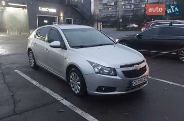 Хетчбек Chevrolet Cruze 2011 в Чернігові