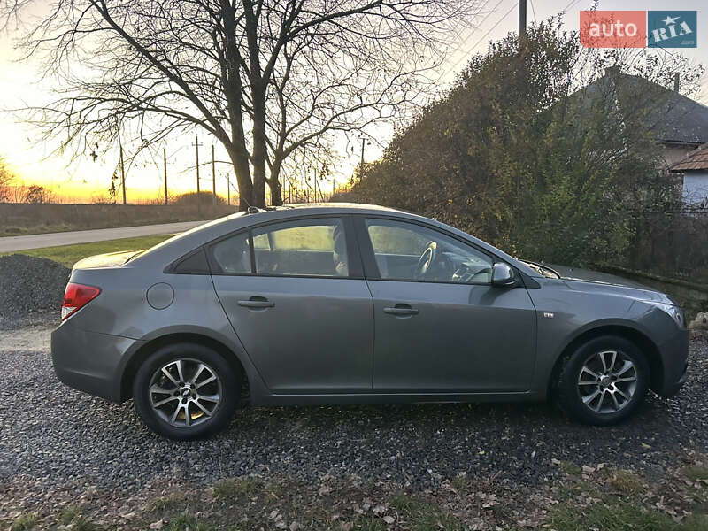 Седан Chevrolet Cruze 2011 в Берегово фото 2 Седан Chevrolet Cruze 2011 в Берегово