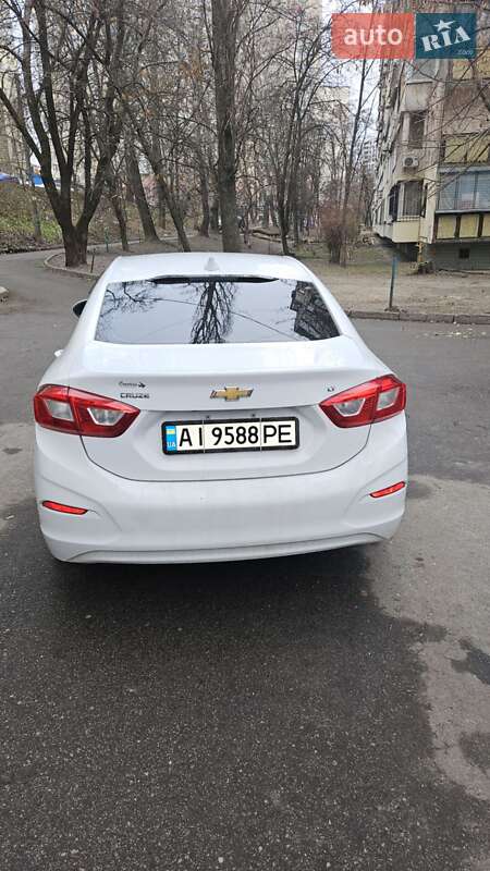 Седан Chevrolet Cruze 2016 в Києві