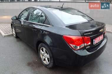 Седан Chevrolet Cruze 2010 в Чернігові