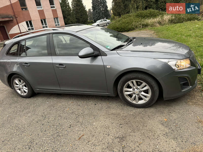 Універсал Chevrolet Cruze 2012 в Івано-Франківську