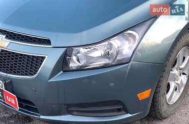 Седан Chevrolet Cruze 2011 в Виннице