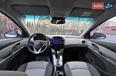 Седан Chevrolet Cruze 2010 в Полтаве