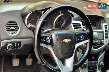 Седан Chevrolet Cruze 2011 в Запоріжжі