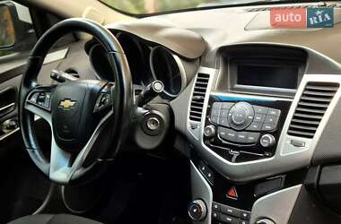 Седан Chevrolet Cruze 2011 в Запоріжжі