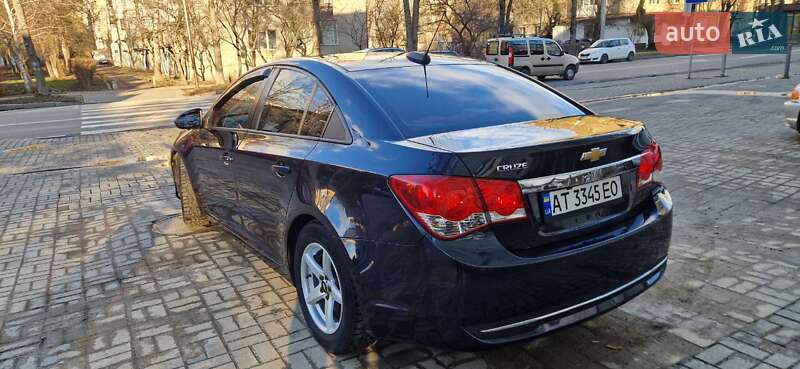 Седан Chevrolet Cruze 2014 в Івано-Франківську