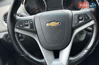 Седан Chevrolet Cruze 2010 в Дніпрі