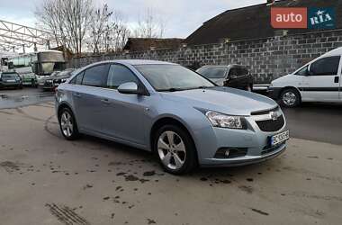 Седан Chevrolet Cruze 2010 в 