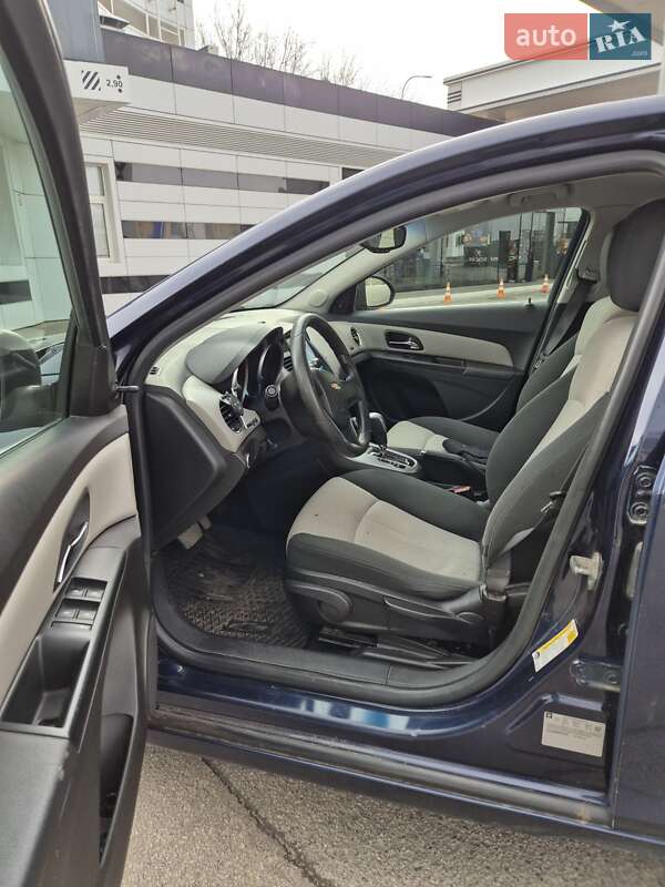 Седан Chevrolet Cruze 2011 в Харкові