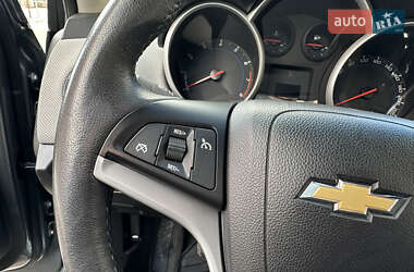 Седан Chevrolet Cruze 2012 в Тернополі