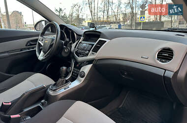 Седан Chevrolet Cruze 2012 в Тернополі