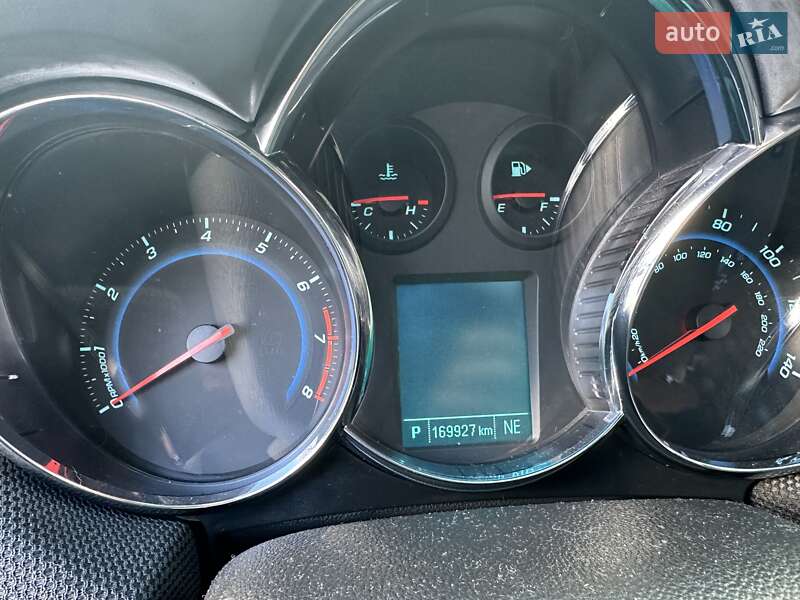 Седан Chevrolet Cruze 2011 в Чернигове фото 13 Седан Chevrolet Cruze 2011 в Чернигове