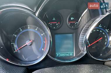 Седан Chevrolet Cruze 2011 в 