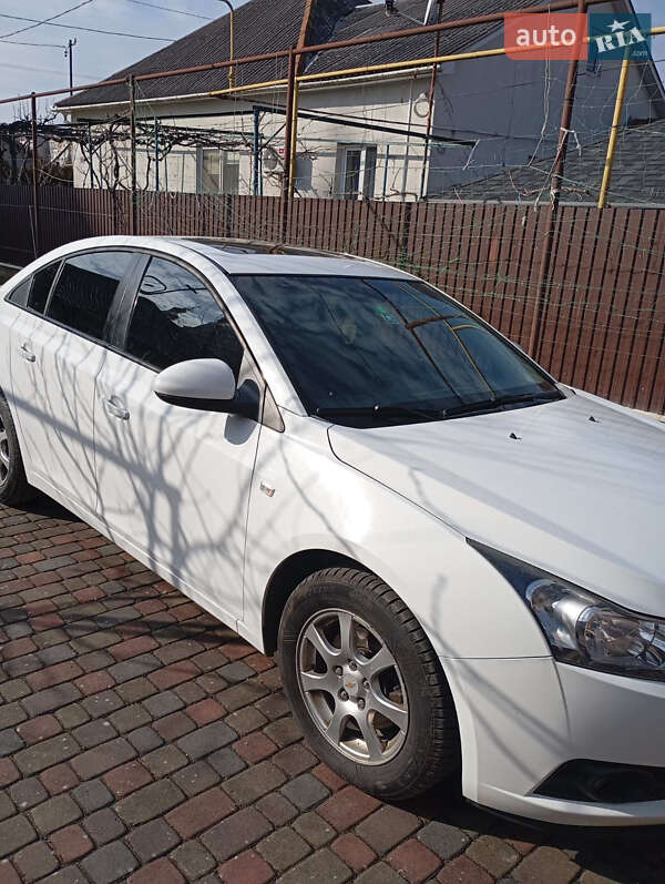 Седан Chevrolet Cruze 2012 в Мукачево фото 2 Седан Chevrolet Cruze 2012 в Мукачево