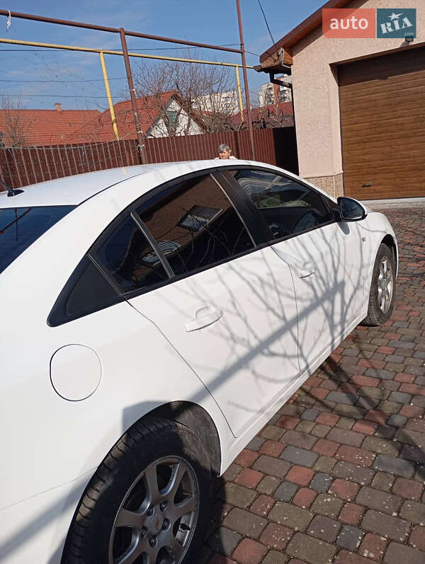 Седан Chevrolet Cruze 2012 в Мукачево фото 5 Седан Chevrolet Cruze 2012 в Мукачево
