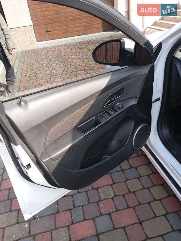 Седан Chevrolet Cruze 2012 в Мукачево фото 11 Седан Chevrolet Cruze 2012 в Мукачево