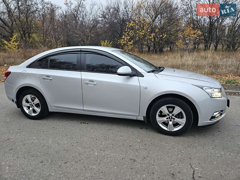 Седан Chevrolet Cruze 2012 в Харькове