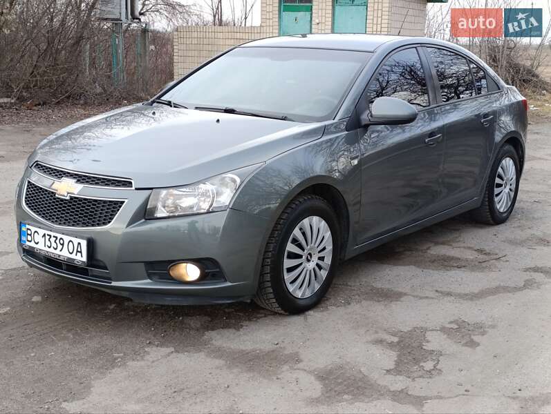Седан Chevrolet Cruze 2011 в Теофиполе