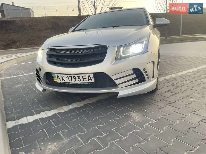 Седан Chevrolet Cruze 2011 в 