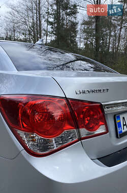 Седан Chevrolet Cruze 2010 в 